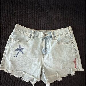 AERIE CUT-OFF JEAN SHORT WITH WORD SUNSHINE AND PALM TREE SIZE SMALL